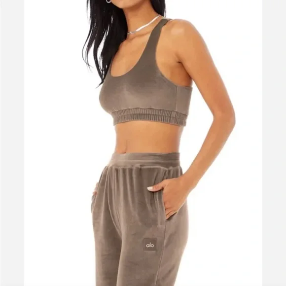 NEW Alo hot cocoa velour glimmer wide leg pant and scoop neck bra set XXS/XS - Picture 2 of 12
